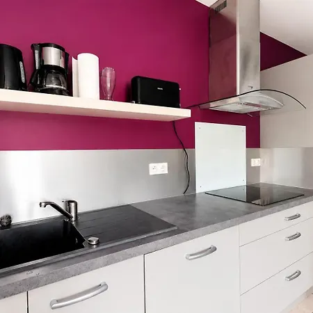 Spacieux Climatise Deux Apartmán *